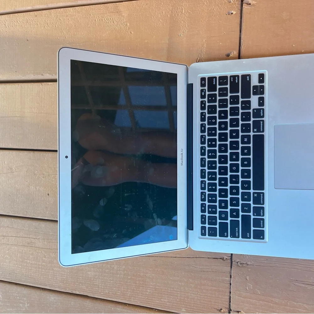 Apple MacBook Air -13 Inch
